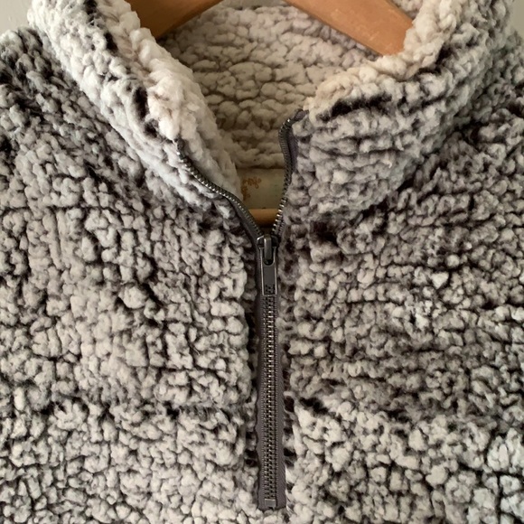 Altar’d state, color is slat and pepper - Picture 2 of 5